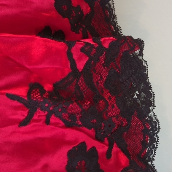 Victoria's Secret Red Mini Silk Slip Dress Nightgown Vintage 2001 Lace Y2k - Picture 3 of 15